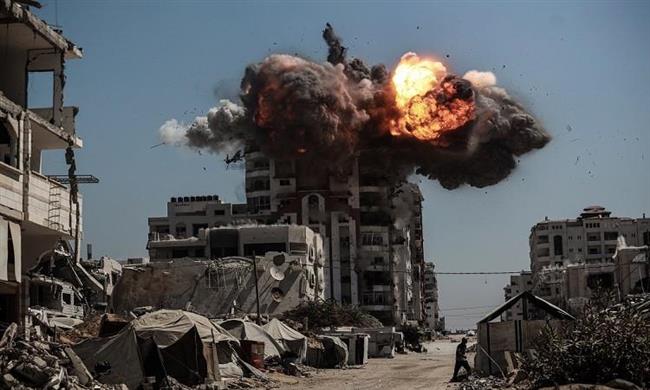 استشهاد 24 فلسطينيا جراء قصف الاحتلال الإسرائيلي عدة مناطق في غزة