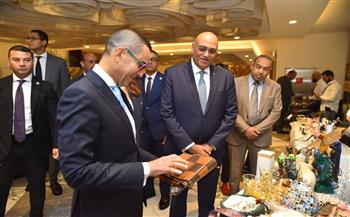 وزير الاستثمار  يفتتح معرض المشروعات الصغيرة والمتوسطة 