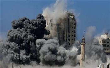 قصف إسرائيلي يستهدف الأبراج والمباني السكنية بمدينة غزة
