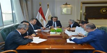 للاستماع لمقترحاتهم.. وزير التموين يلتقي بعدد من أعضاء مجلسي النواب والشيوخ
