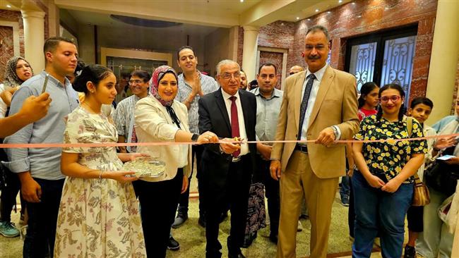 المركز الثقافي بطنطا يختتم فعالياته الصيفية بتكريم المشاركين بورشة فنون الخط العربي