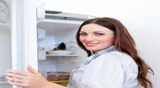 أشياء لا يجب وضعها في الفريزر حفاظًا على صحتك وجودة الطعام