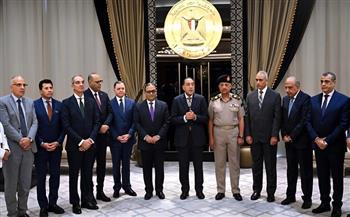 مجلس الوزراء يكرم الأمين العام السابق للمجلس ويهنئ الأمين الجديد بتوليه المسئولية