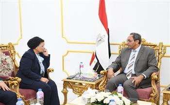 محافظ قنا يستقبل نائب وزير الصحة لمتابعة الخطة العاجلة للسكان والتنمية 2025-2027