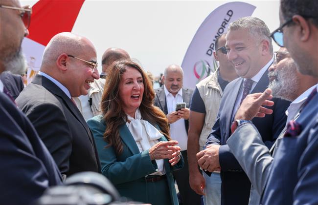 جولة تعريفية بالموانئ 2025: السفيرة الأمريكية تختتم زيارتها بميناء العين السخنة لتعزيز التعاون