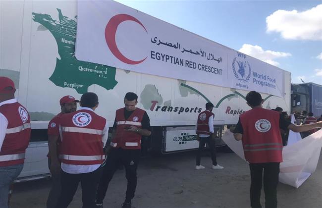الهلال الأحمر المصري: إدخال أكثر من 571 ألف طن من المساعدات الإنسانية إلى غزة