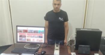 "القبض على شخص في الشرقية لإنشائه 25 موقعًا إلكترونيًا لبث محتوى مقرصن" 