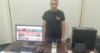 "القبض على شخص في الشرقية لإنشائه 25 موقعًا إلكترونيًا لبث محتوى مقرصن" 
