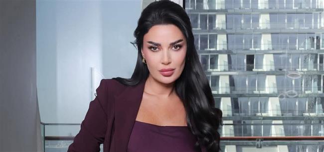 سيرين عبد النور بإطلالة كلاسيكية 