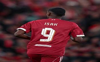 إيزاك يحتفل بمشاركته الأولي مع ليفربول ضد أتلتيكو مدريد في دوري الأبطال