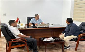 رئيس مدينة الغردقة يعقد اللقاء الدوري مع المواطنين لمناقشة طلباتهم