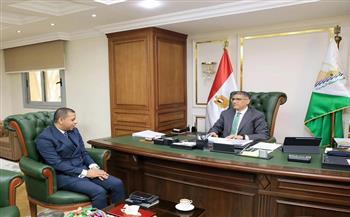 محافظ الجيزة يستقبل مدير مديرية العمل الجديد ويؤكد دعم المحافظة لخدمة المواطنين