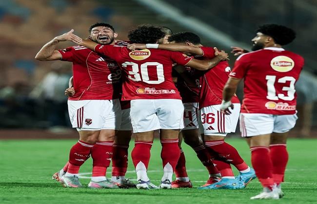 الدوري الممتاز.. الأهلي يتقدم على سيراميكا بهدف في الشوط الأول