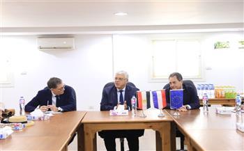 وزير التعليم العالي يبحث مع وفد مجلس الشيوخ الفرنسي سبل تعزيز التعاون الأكاديمي