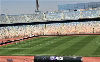 وزير الرياضة يتفقد ملعب استاد القاهرة الدولي قبل استئناف مباريات الدوري (صور)
