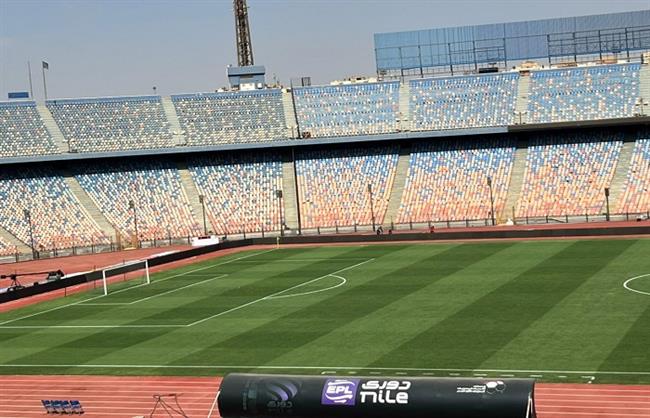 وزير الرياضة يتفقد ملعب استاد القاهرة الدولي قبل استئناف مباريات الدوري (صور)