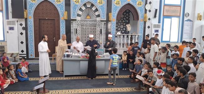 «أوقاف الغردقة» تكرم الطلاب المشاركين في النشاط الصيفي بمسجد الغفور الرحيم