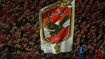جماهير الأهلي تهاجم اللاعبين قبل مباراة سيراميكا كليوباترا في الدوري 