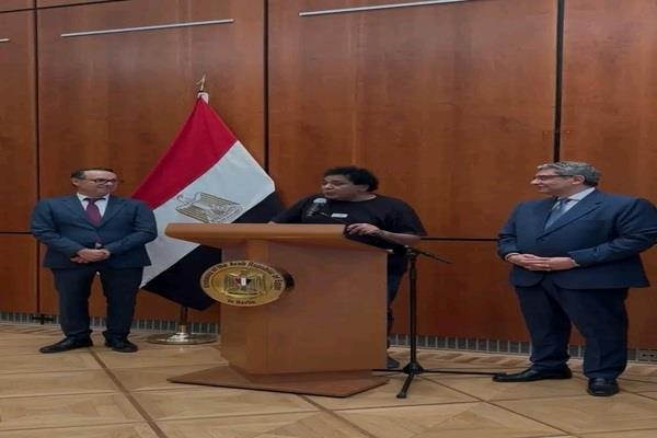 محمد منير يشارك في حفل استقبال أوائل الثانوية العامة بالسفارة المصرية ببرلين
