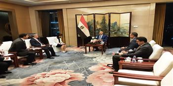 كامل الوزير يتابع مع رئيس شركة أفيك انترناشيونال التعاون في تنفيذ مراحل القطار الكهربائي الخفيف