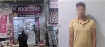   كشف ملابسات تضرر سيده من شخص كسر زجاج محلها بالدقهليه