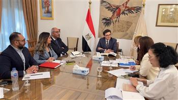«هَنو» يبحث مع المدير الإقليمي لليونسكو في القاهرة تطوير المتاحف والتعاون في الذكاء الاصطناعي 