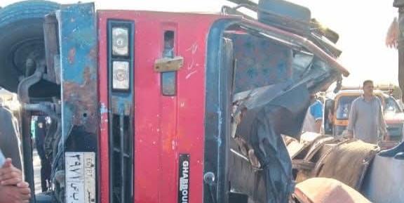 إصابة 28 شخصًا إثر انقلاب أتوبيس بالحسينية في الشرقية