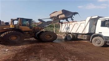 محافظة الجيزة: رفع 940 طن مخلفات هدم وبناء من منطقة الكونيسة بالعمرانية