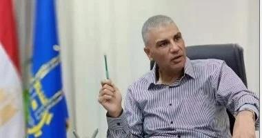 محافظ أسوان يؤكد وضع خطط شاملة ومبادرات هادفة لزيادة التحصيل الدراسي