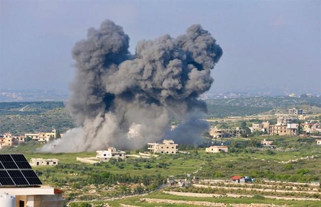 "صحة لبنان": مقتل شخص في غارة إسرائيلية استهدفت سيارة على طريق الخردلي