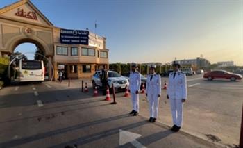 تزامنًا مع بدء العام الدراسي الجديد.. الدفع بعناصر نسائية للتعامل الفوري مع المواقف الطارئة