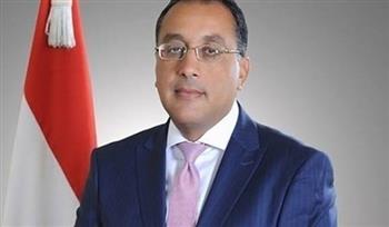 رئيس الوزراء يُغادر إلى نيويورك لترؤس وفد مصر في مؤتمر "حل الدولتين"