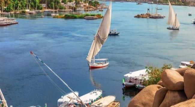 نقيب السياحيين يكشف مفاجآت جديدة عن الموسم السياحي الشتوي