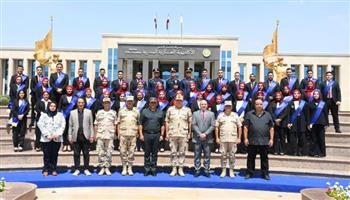 القوات المسلحة تنظم زيارات جامعية للأكاديمية العسكرية ومصانع الأسمنت