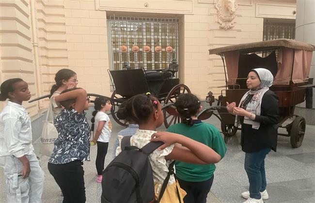 متحف المركبات الملكية في جولة جديدة للأطفال ضمن أنشطة أتوبيس الفن 