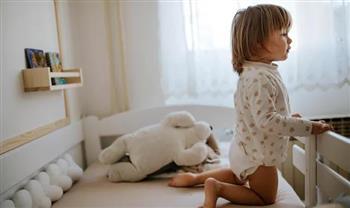 للأمهات.. 6 علامات تدل على استعداد طفلك للانتقال إلى سريره الأكبر بمفرده