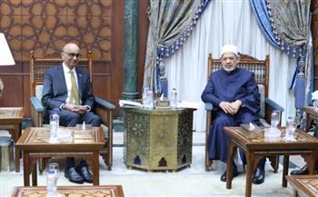 الإمام الطيب يؤكد الاستعداد لزيادة المنح الدراسية لطلاب سنغافورة بالأزهر