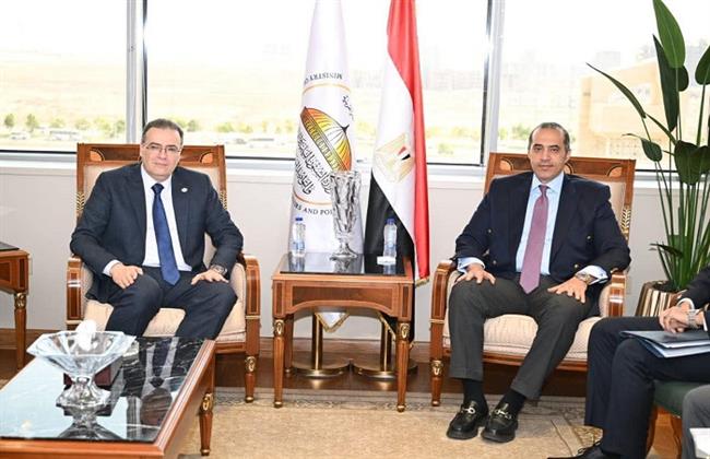 لبحث تعزيز التعاون.. وزير الشئون النيابية يستقبل رئيس المركزي للتنظيم والإدارة