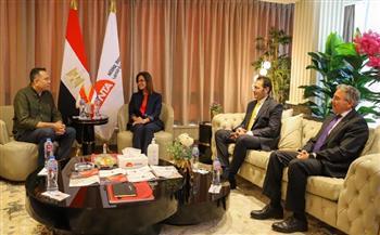  الأكاديمية الوطنية للتدريب تستقبل وفد كلية الخدمة المدنية السنغافورية لتعزيز الشراكة الاستراتيجية