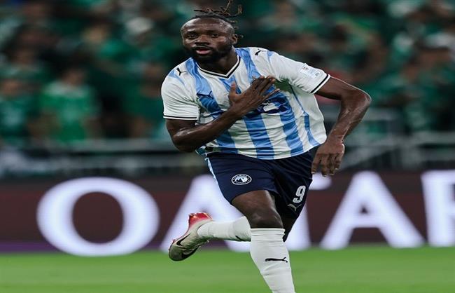 كأس الإنتركونتيننتال.. فيستون ماييلي يخطف التقدم لبيراميدز على الأهلي السعودي