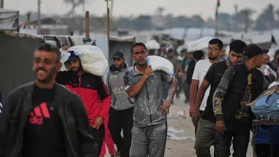 إذاعة جيش الاحتلال: التقديرات تشير إلى تبقى حوالي 400 ألف فلسطيني في مدينة غزة