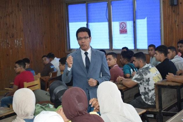 رئيس جامعة بنها: حريصون على تخريج طالب متميز مؤهل لسوق العمل ووظائف المستقبل