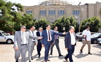 وزير الثقافة يتفقد عددًا من المواقع الثقافية بساحة دار الأوبرا المصرية