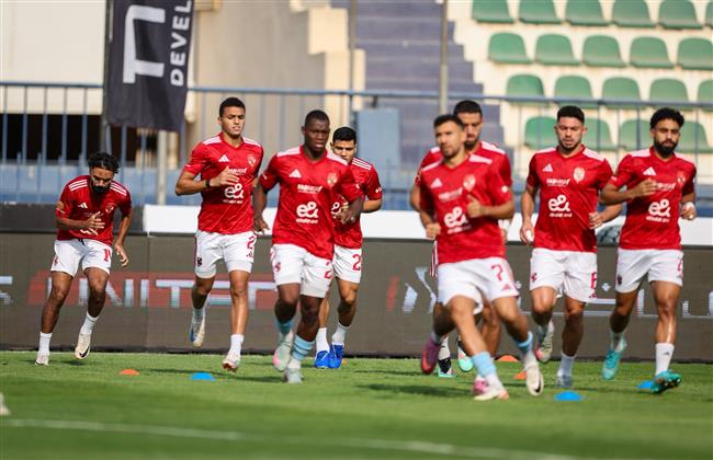 الدوري الممتاز.. انطلاق مباراة الأهلي أمام حرس الحدود