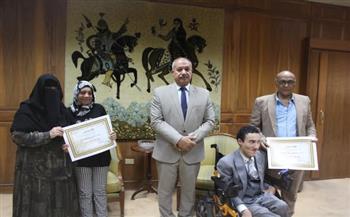 الدكتور أسامة طلعت يكرم الفائزين في مسابقة "ونكمل المشوار..بطل الحكاية"