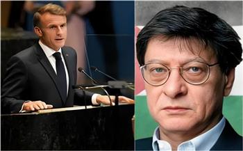 الشاعر الفلسطيني محمود درويش حاضرًا في مؤتمر حل الدولتين