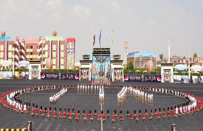وزير الدفاع والإنتاج الحربي: الجيش المصري هو جيش الشعب