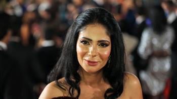 منى زكى تعود للدراما بـ«طالع نازل»