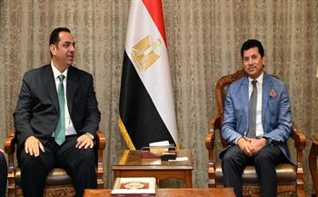 "صبحى" يبحث مع شركة غازتك سبل التعاون في المشروعات الشبابية والرياضية