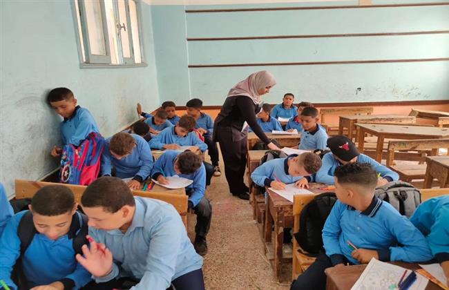برنامج المواطنة يواصل فعالياته لتعزيز الهوية وقيم الانتماء بقرية القشيري بالمنيا